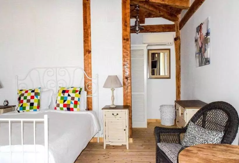 بانگلوی استاندارد, Oasis Resort Lozenets