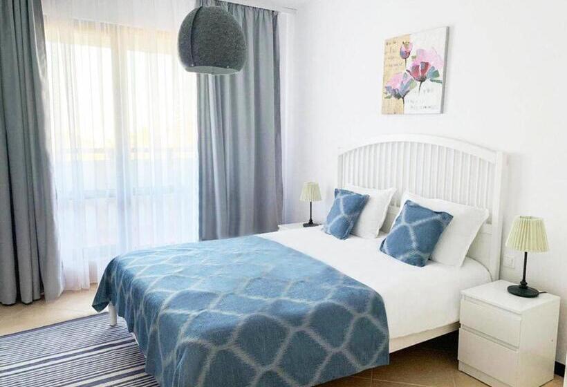 شقة 3 غرف, Oasis Resort Lozenets