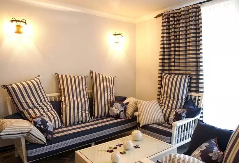 اتاق لوکس با چشم‌انداز دریا, Oasis Resort Lozenets