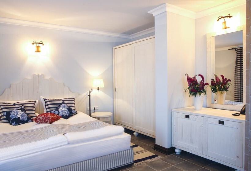 اتاق لوکس با چشم‌انداز دریا, Oasis Resort Lozenets