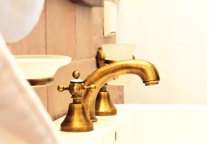 اتاق لوکس با چشم‌انداز دریا, Oasis Resort Lozenets