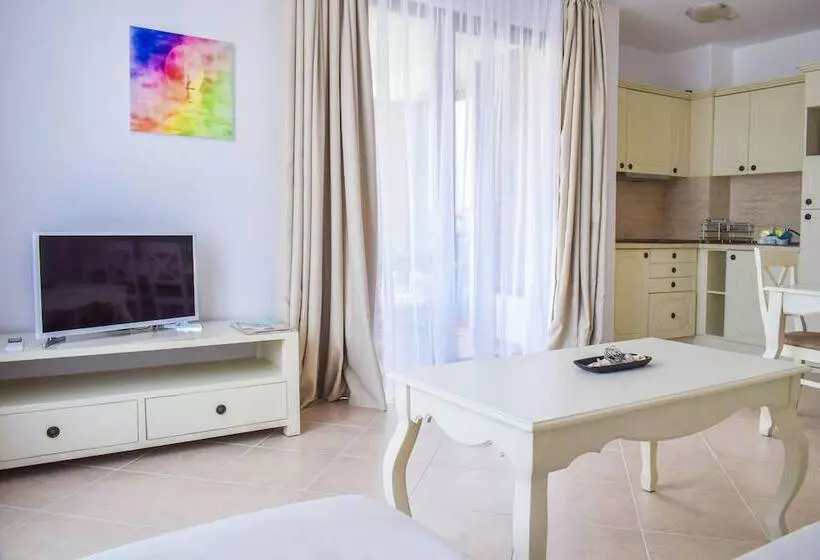 آپارتمان 2 خوابه با بالکن, Oasis Resort Lozenets