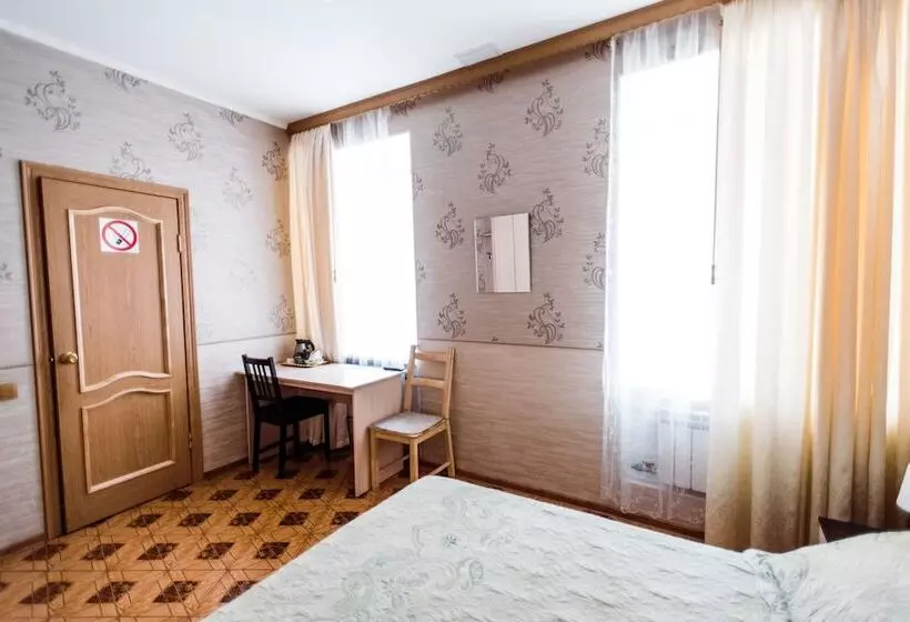 ルームシェアのワンベッド, Residence On Morskaya