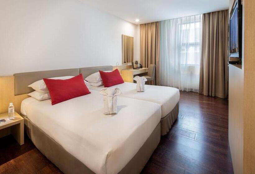 غرفة سوبيريور, Rocana