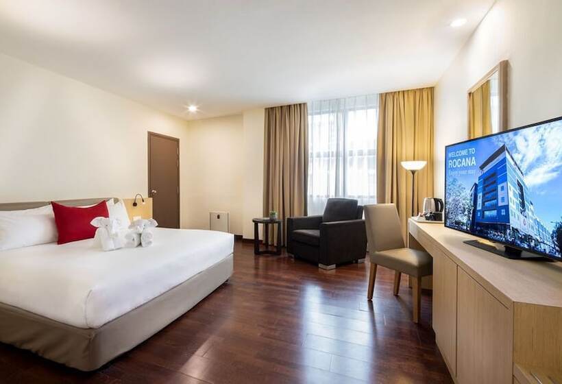 غرفة ديلوكس, Rocana