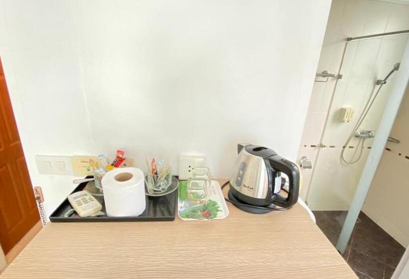 Quarto standard, Sukcheewa Residence Phuket