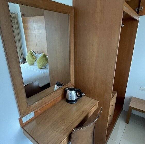 Quarto standard, Sukcheewa Residence Phuket