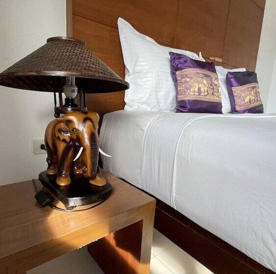 Quarto deluxe, Sukcheewa Residence Phuket