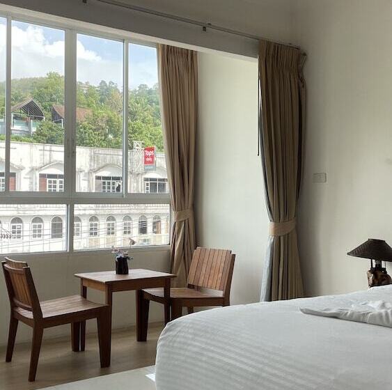 Quarto deluxe, Sukcheewa Residence Phuket