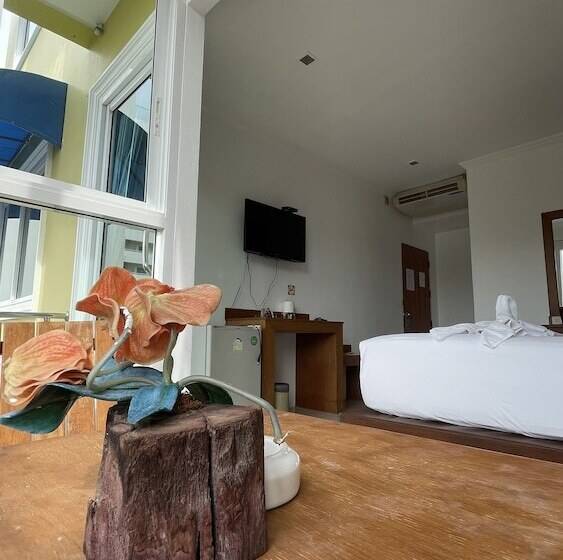 Quarto deluxe, Sukcheewa Residence Phuket