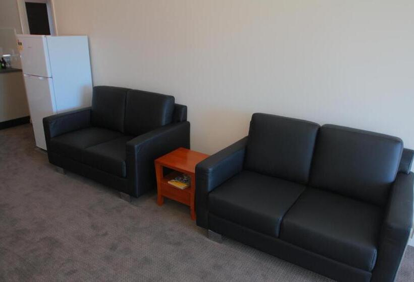 آپارتمان 2 خوابه, Black Rock Inn