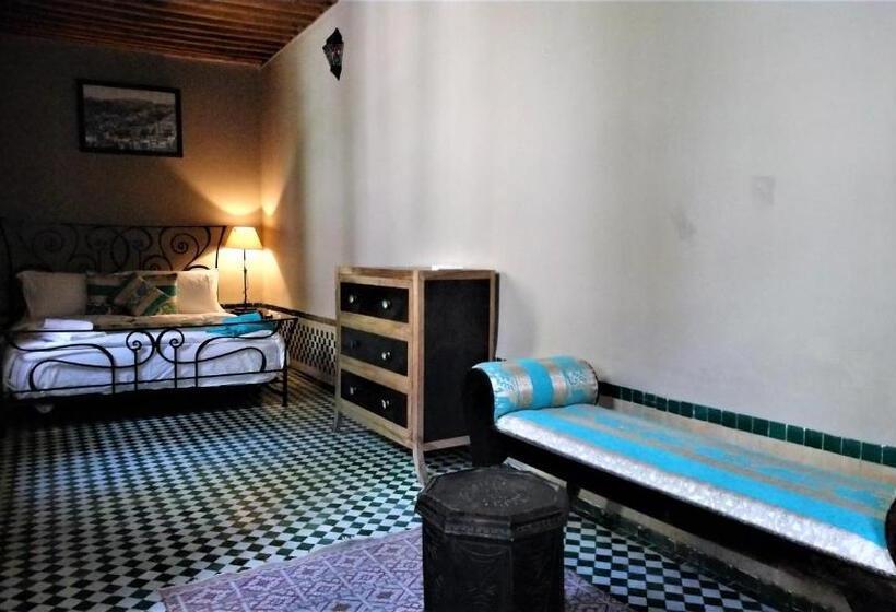 标准间, R´mila Medina Fez