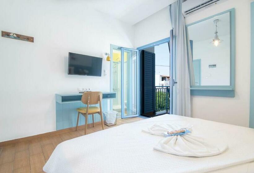 חדר סטנדרט עם מרפסת, Saronis Hotel Agistri   Adults Only