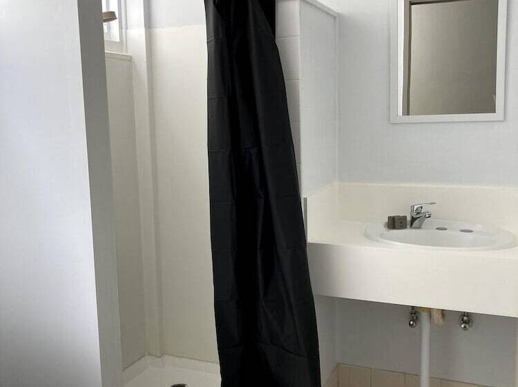 Номер Стандарт, Cairns City Motel