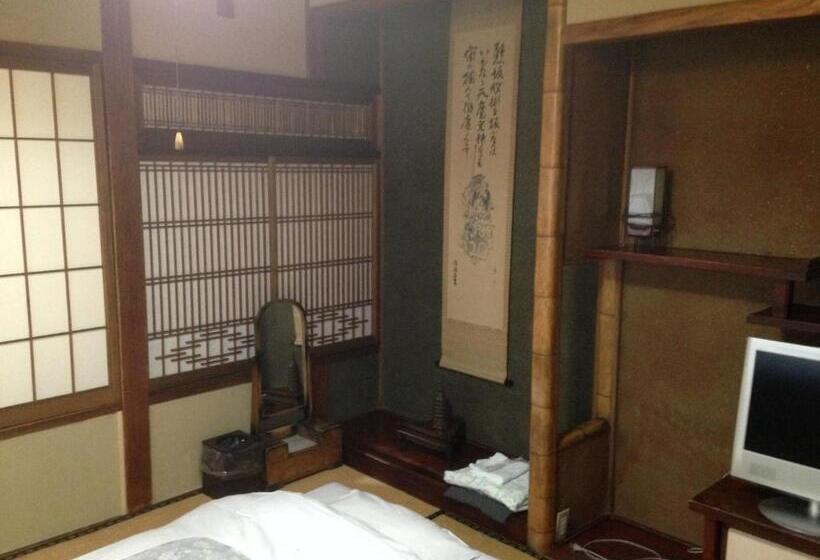 חדר סטנדרט יחיד, Chuokan Shimizuya Ryokan