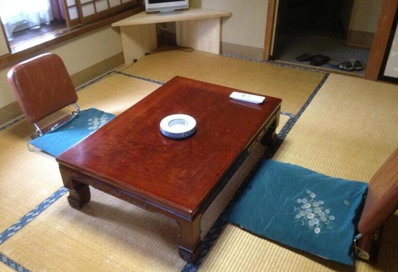 חדר סטנדרט, Chuokan Shimizuya Ryokan