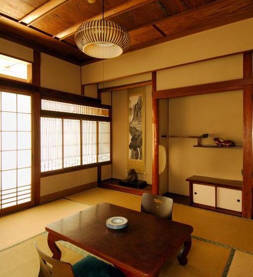 Номер Стандарт, Chuokan Shimizuya Ryokan