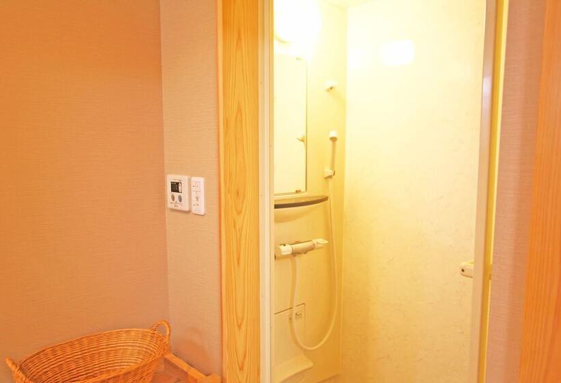 חדר סטנדרט לארבעה, Chuokan Shimizuya Ryokan