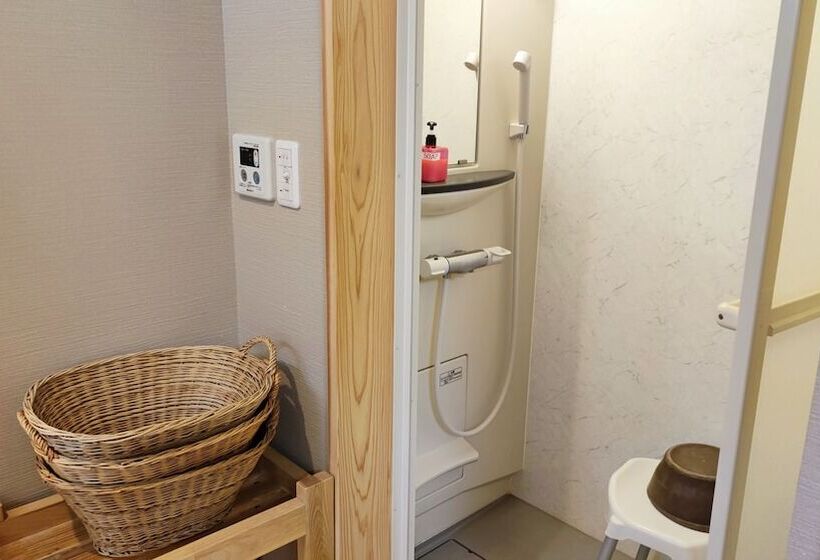 חדר סטנדרט לארבעה, Chuokan Shimizuya Ryokan