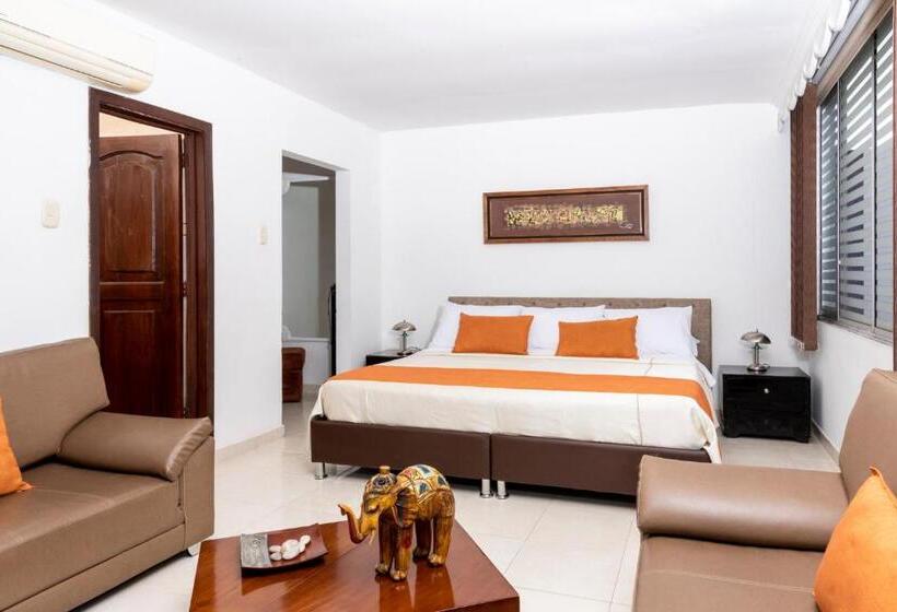 带大床的高级房间, Cafe Cafe Avenida