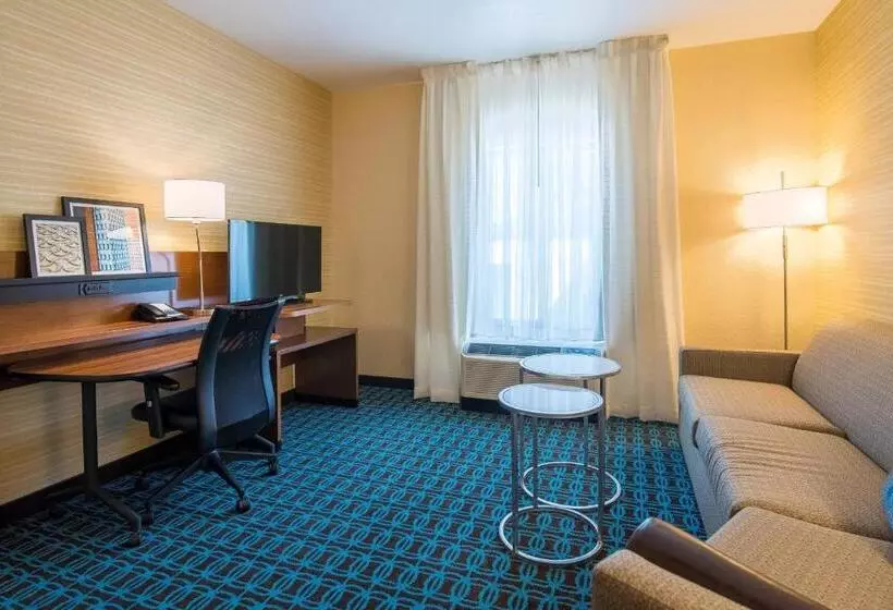 キングサイズベッドのスイートルーム, Fairfield Inn & Suites By Marriott Provo Orem