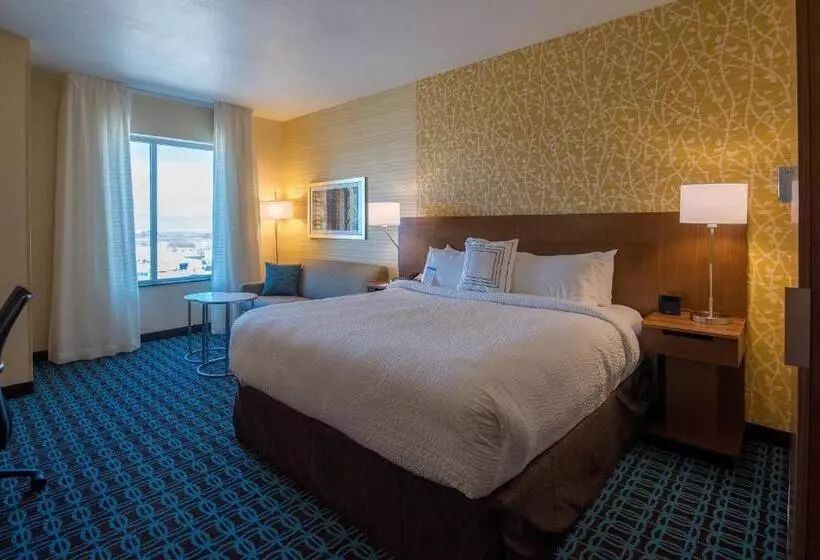 キングサイズベッドのスタンダードルーム, Fairfield Inn & Suites By Marriott Provo Orem