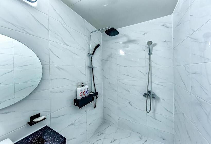 חדר סטנדרט, Hs Tourist