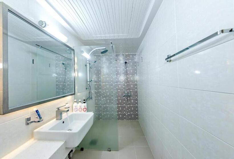 חדר דלוקס, Hs Tourist