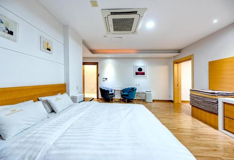 בית, חדר שינה 1, Hs Tourist