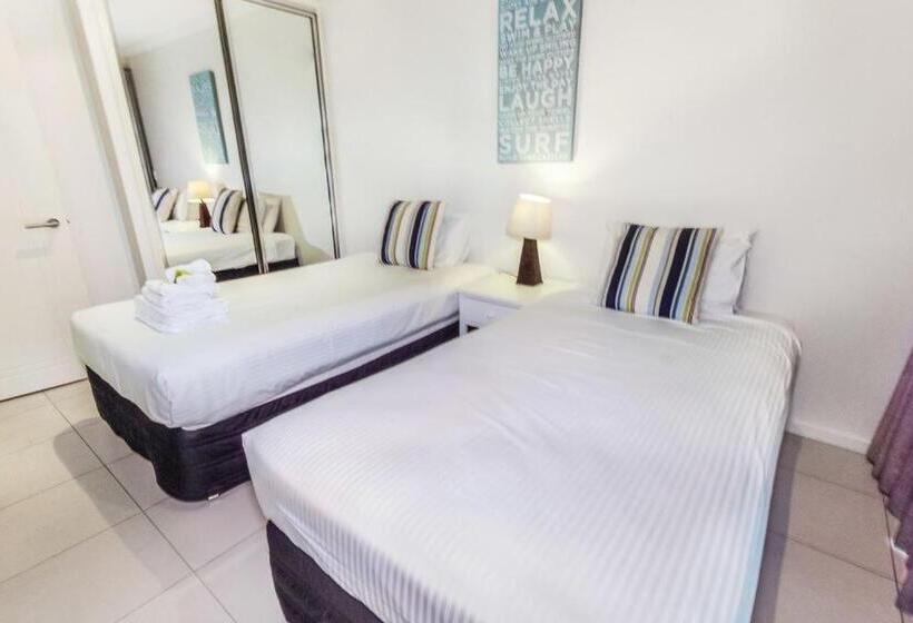 オーシャンビューの3ベッドルームデラックスアパート, Island Views Beachfront Apartments