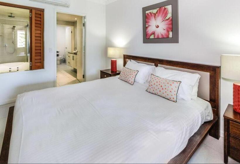 オーシャンビューの3ベッドルームデラックスアパート, Island Views Beachfront Apartments