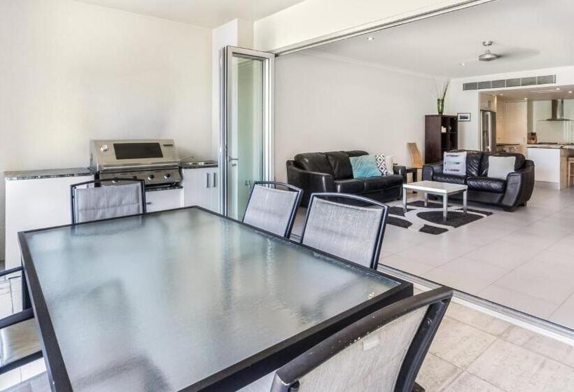 Апартаменты Deluxe 3 Спальни Вид на Море, Island Views Beachfront Apartments