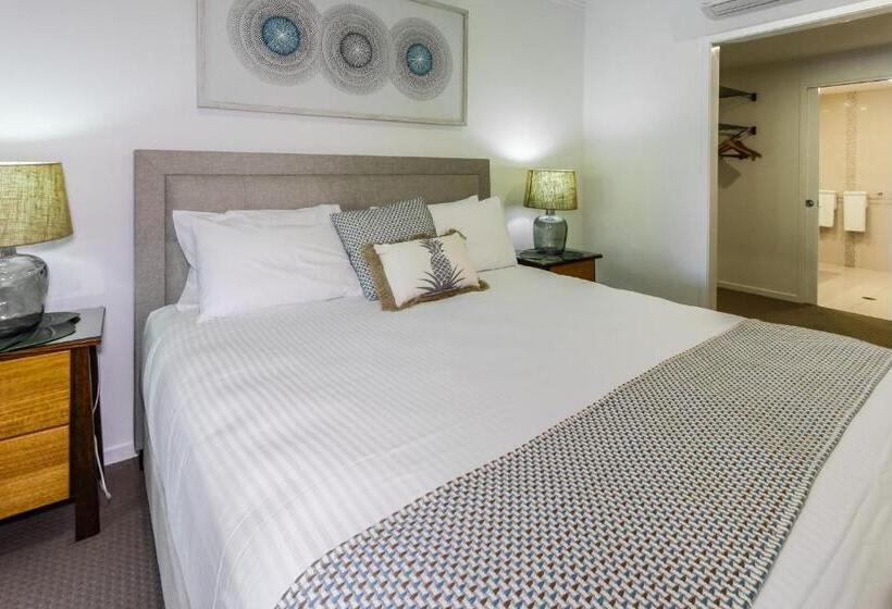 オーシャンビューの3ベッドルームデラックスアパート, Island Views Beachfront Apartments