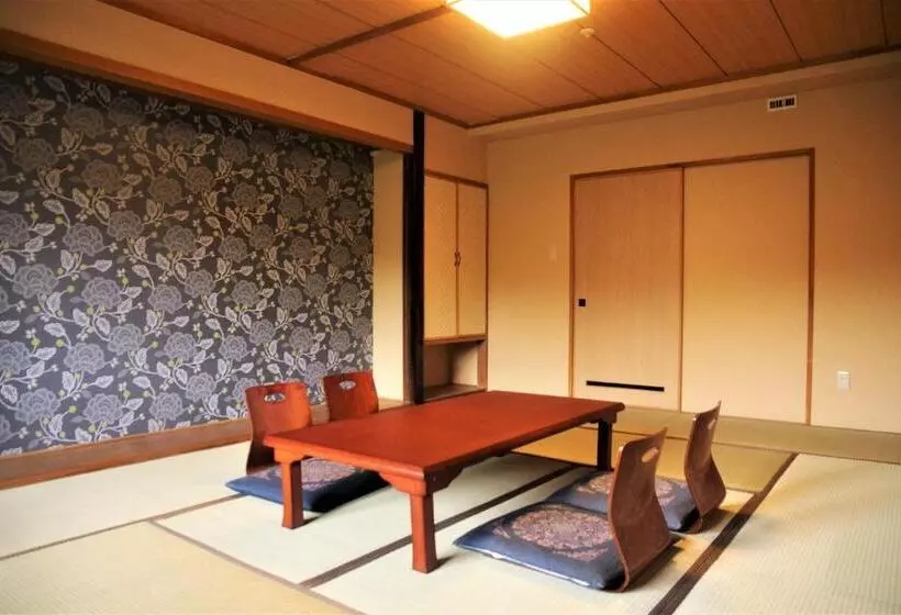 スタンダード４人部屋, K S House Hokkaido  Asahidake Onsen Hostel