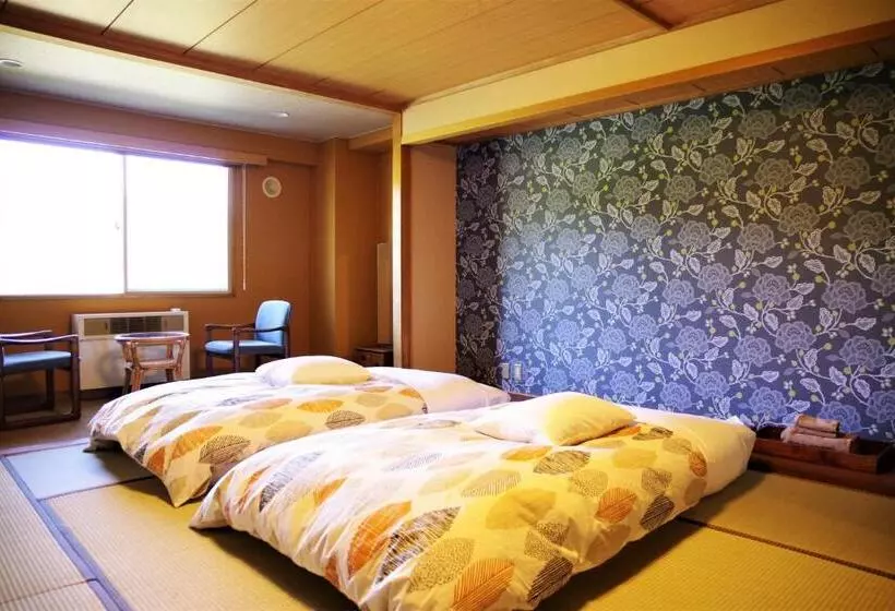 山の見えるスーペリアルーム, K S House Hokkaido  Asahidake Onsen Hostel