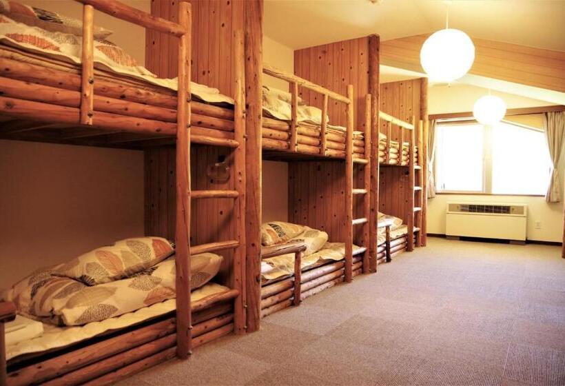 מיטה בחדר משותף, K S House Hokkaido  Asahidake Onsen Hostel