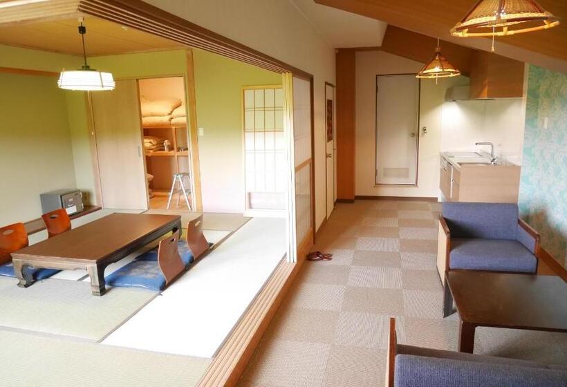 סטודיו עם נוף להרים, K S House Hokkaido  Asahidake Onsen Hostel