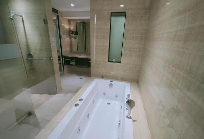 سوییت جونیور, Prime Asia