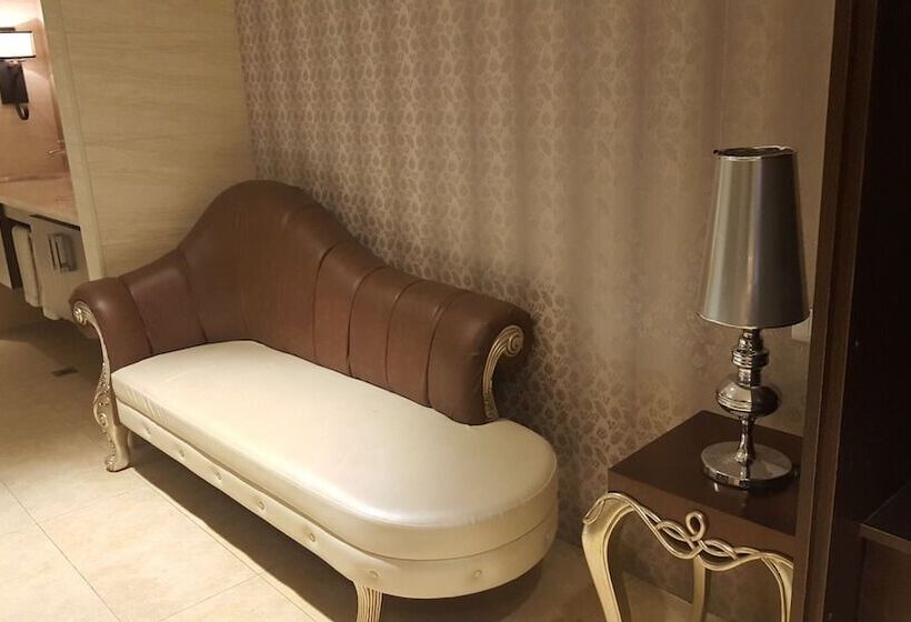 سوئیت پرزیدنت, Prime Asia