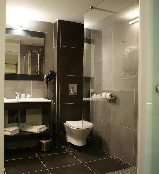 اتاق استاندارد با چشمانداز باغ, The Originals Boutique, Hôtel La Grange, Niort