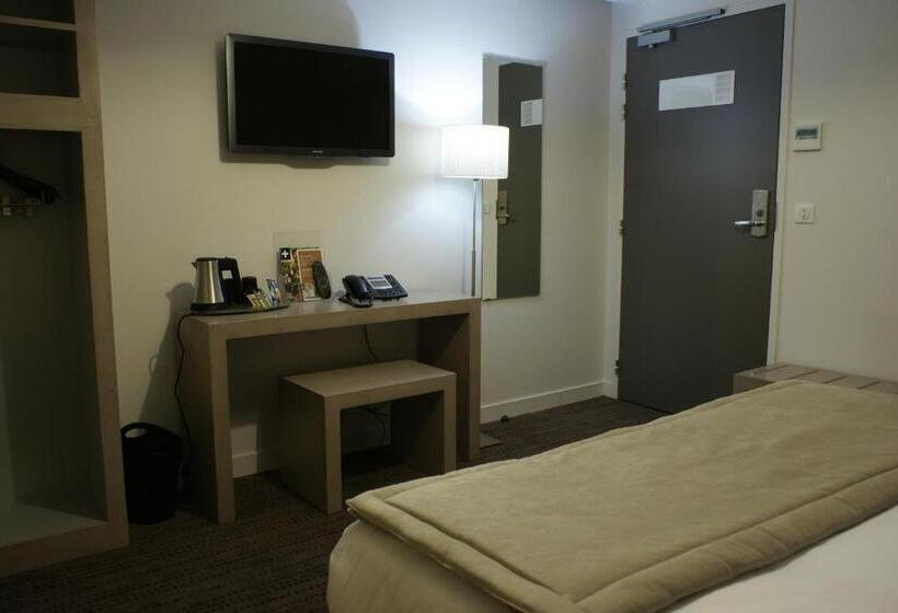 Номер Стандарт Вид на Сад, The Originals Boutique, Hôtel La Grange, Niort