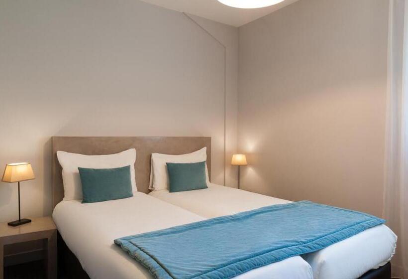 Номер Стандарт Вид на Сад, The Originals Boutique, Hôtel La Grange, Niort