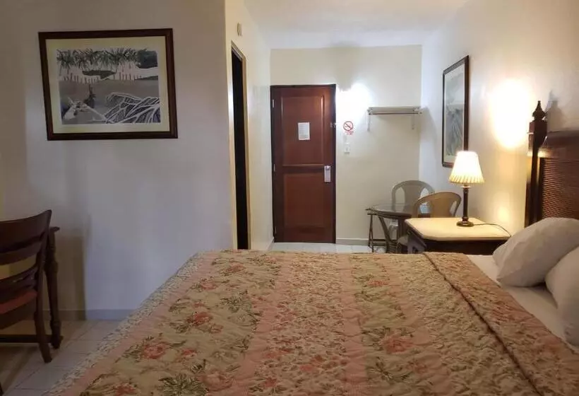 اتاق استاندارد با تخت بزرگ, Selva Boutique Hotel   Luquillo Oceanfront Retreat   Adults Only