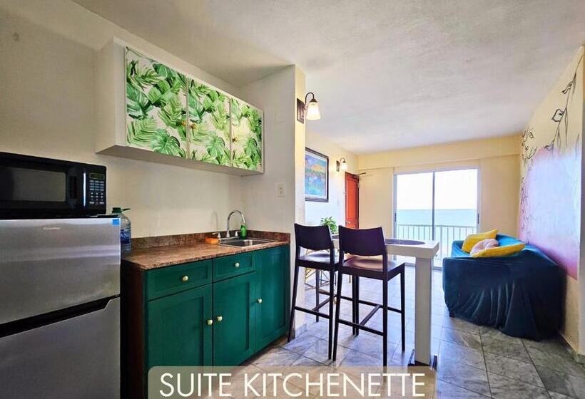 سوئیت با تخت بزرگ, Selva Boutique Hotel   Luquillo Oceanfront Retreat   Adults Only