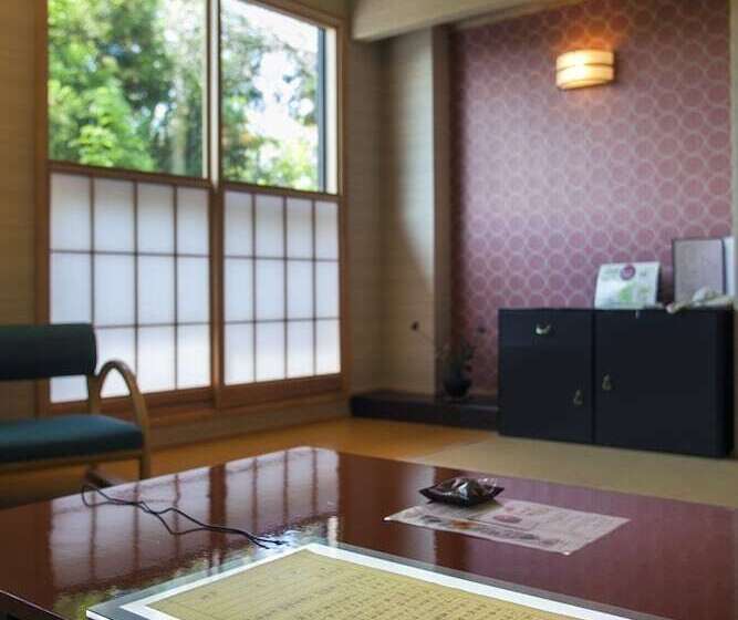 标准间, Shizukatei