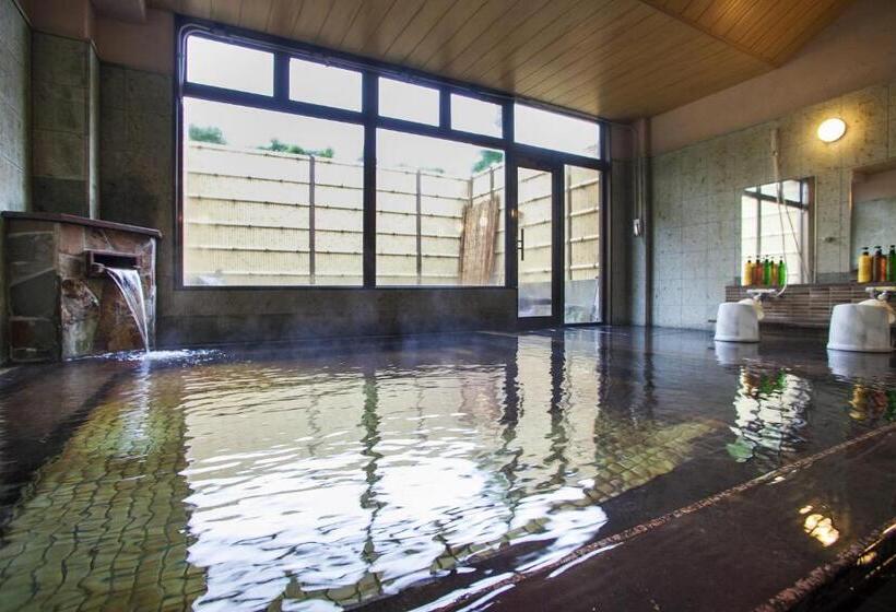 标准四人间共用浴室, Shizukatei