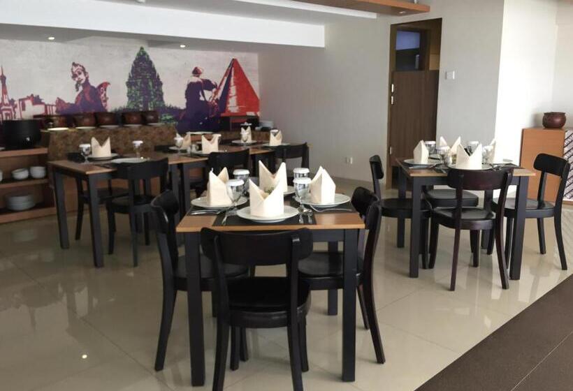 استودیوی استاندارد, Student Park