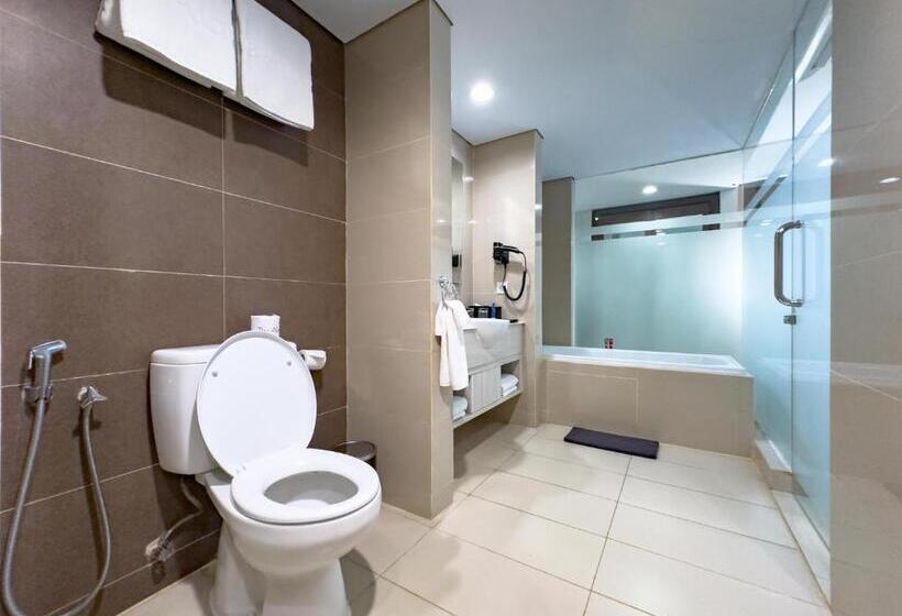 Президентский Люкс, The Alana Hotel & Conference Center Malioboro Yogyakarta By Aston