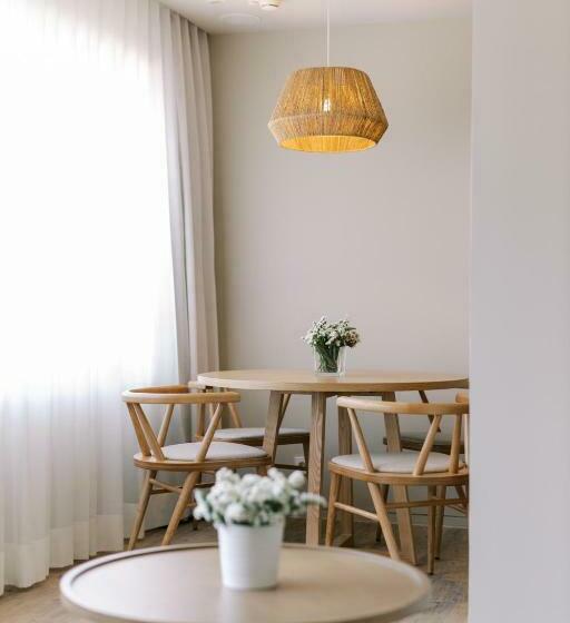 جناح, The Editory by The Sea Troia Comporta