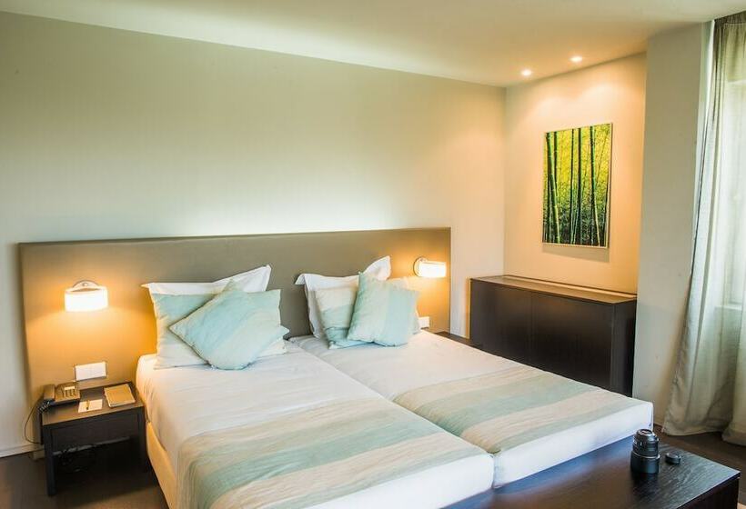 جناح, The Editory by The Sea Troia Comporta